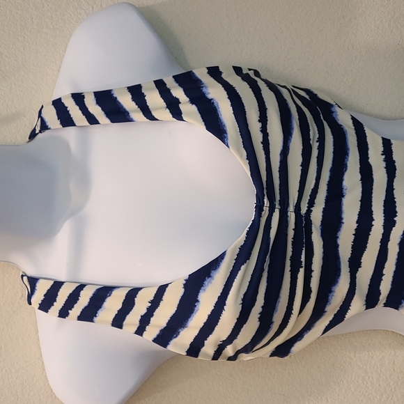 Tori Praver EUC Seafoam monokini with side cutouts - Picture 4 of 15